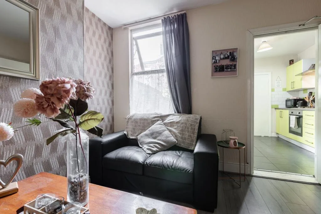 4 bedroom house share for rent