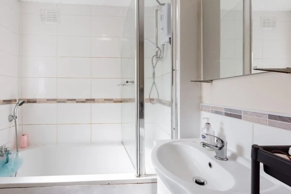 4 bedroom house share for rent