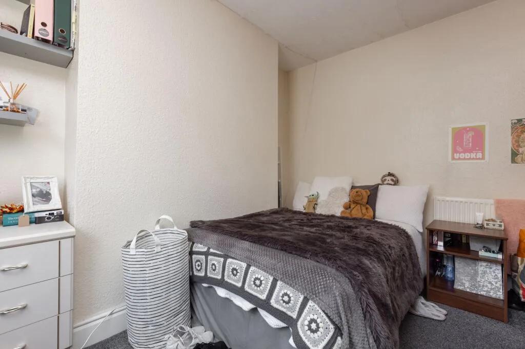 4 bedroom house share for rent