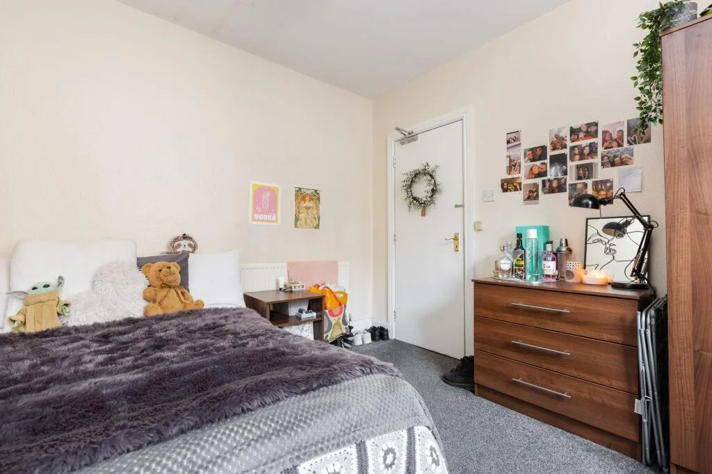 4 bedroom house share for rent