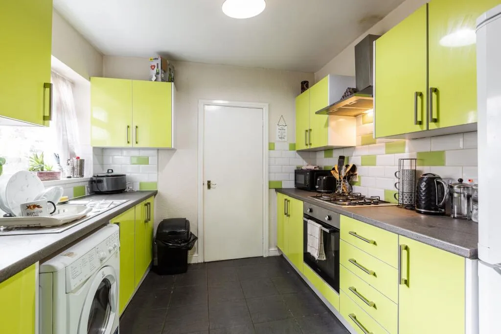 4 bedroom house share for rent