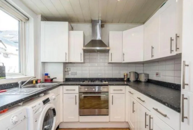 4 bedroom terraced house for rent
