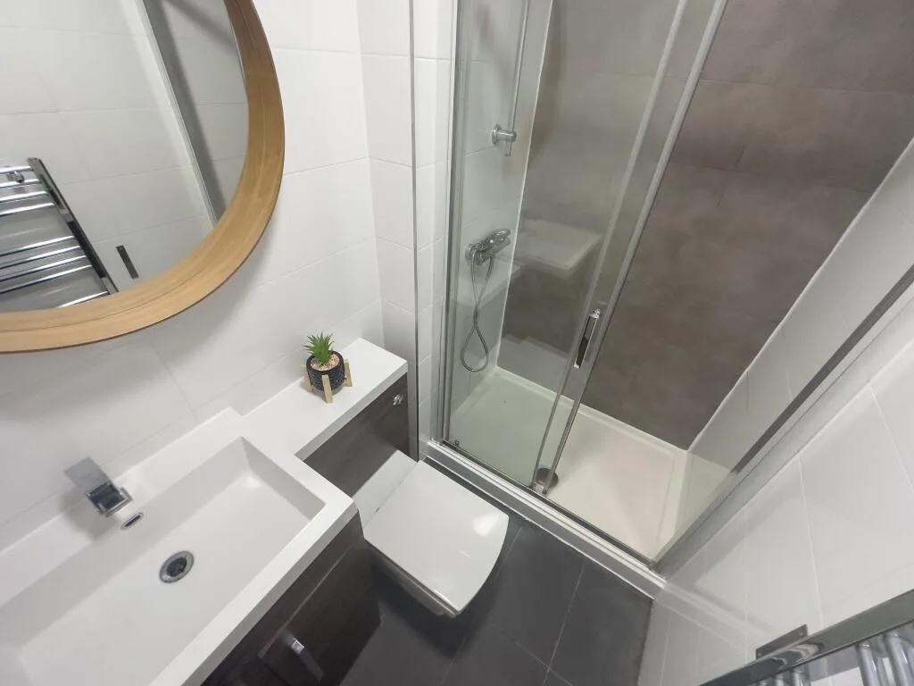 4 bedroom house share for rent