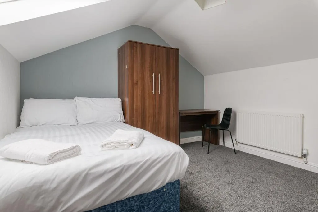 5 bedroom terraced house for rent
