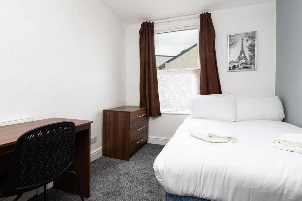 5 bedroom terraced house for rent