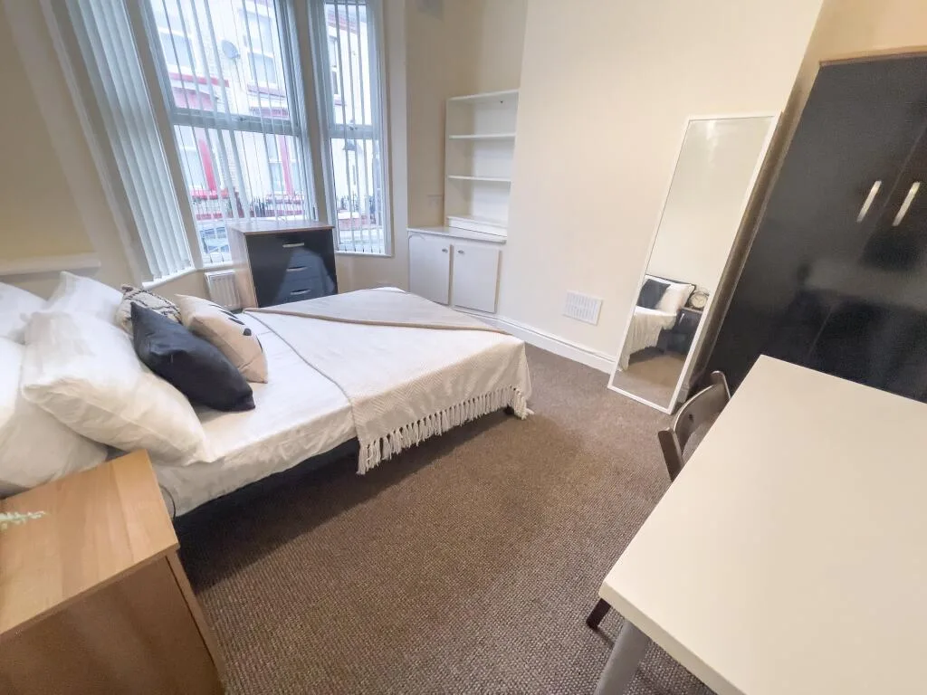 4 bedroom terraced house for rent