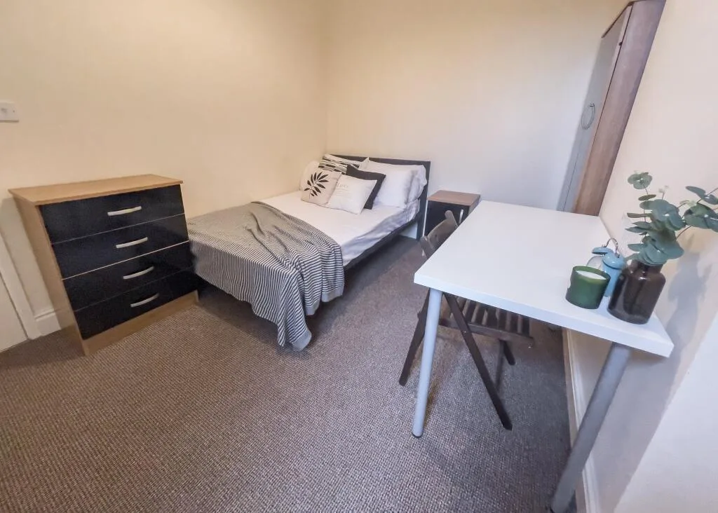 4 bedroom terraced house for rent