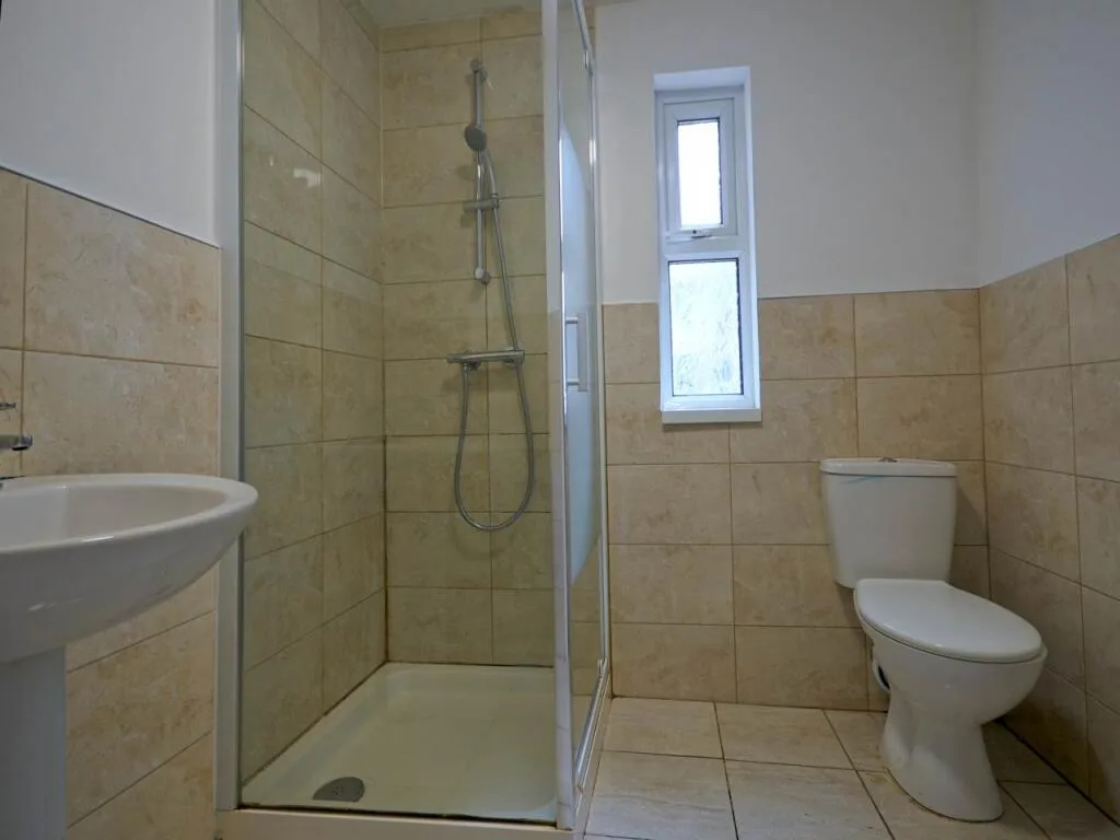 5 bedroom house share for rent