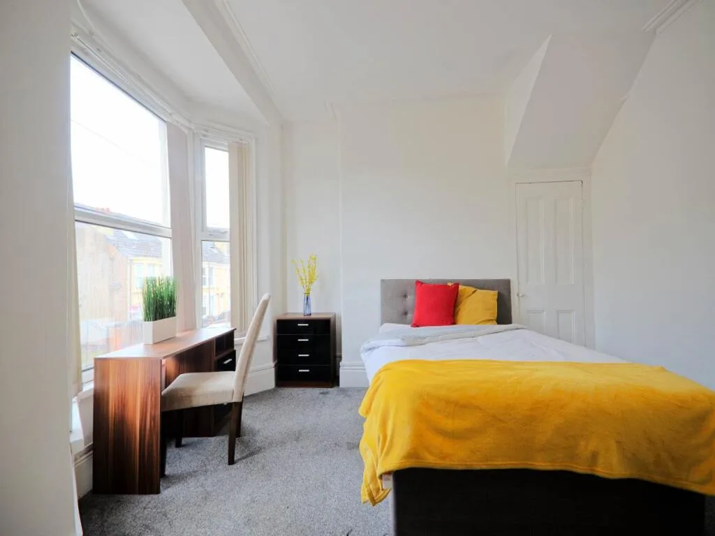 5 bedroom house share for rent