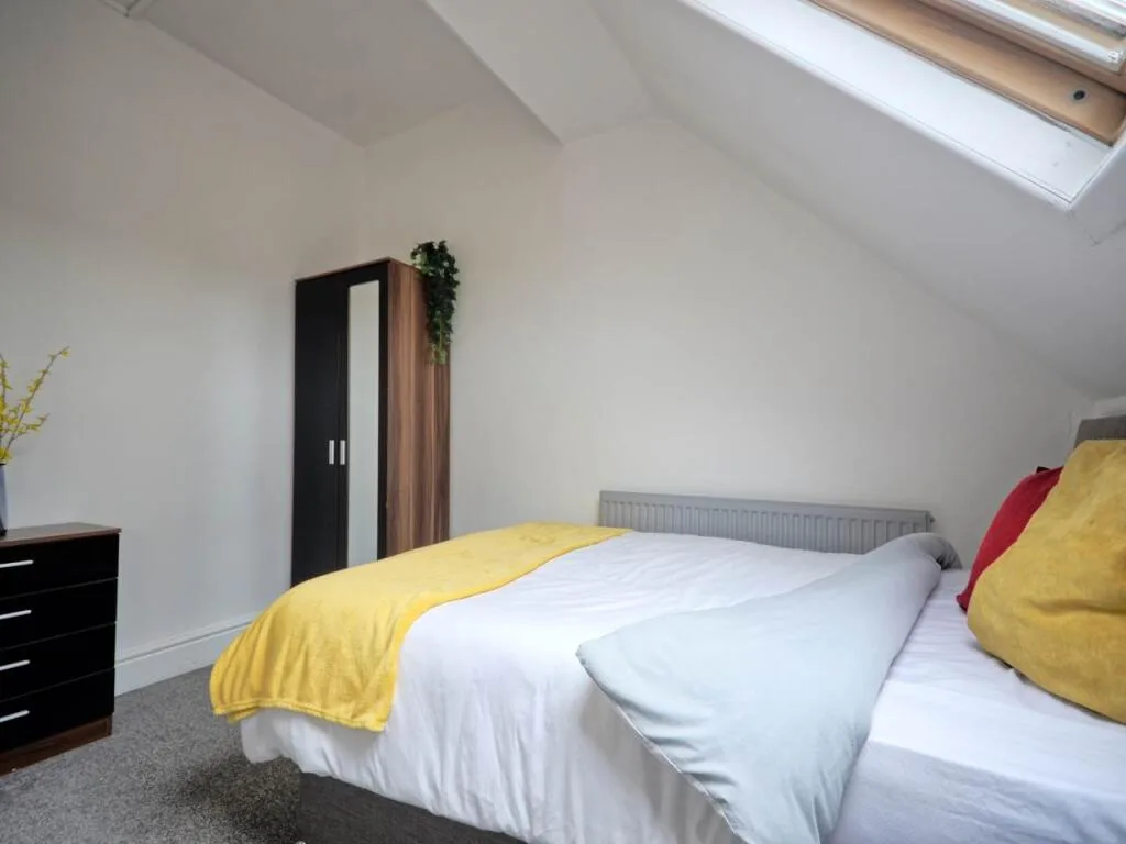 5 bedroom house share for rent