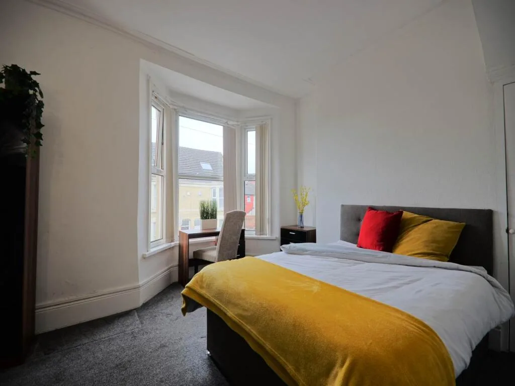 5 bedroom house share for rent