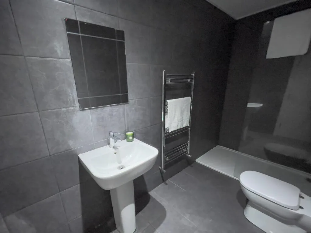 4 bedroom house share for rent