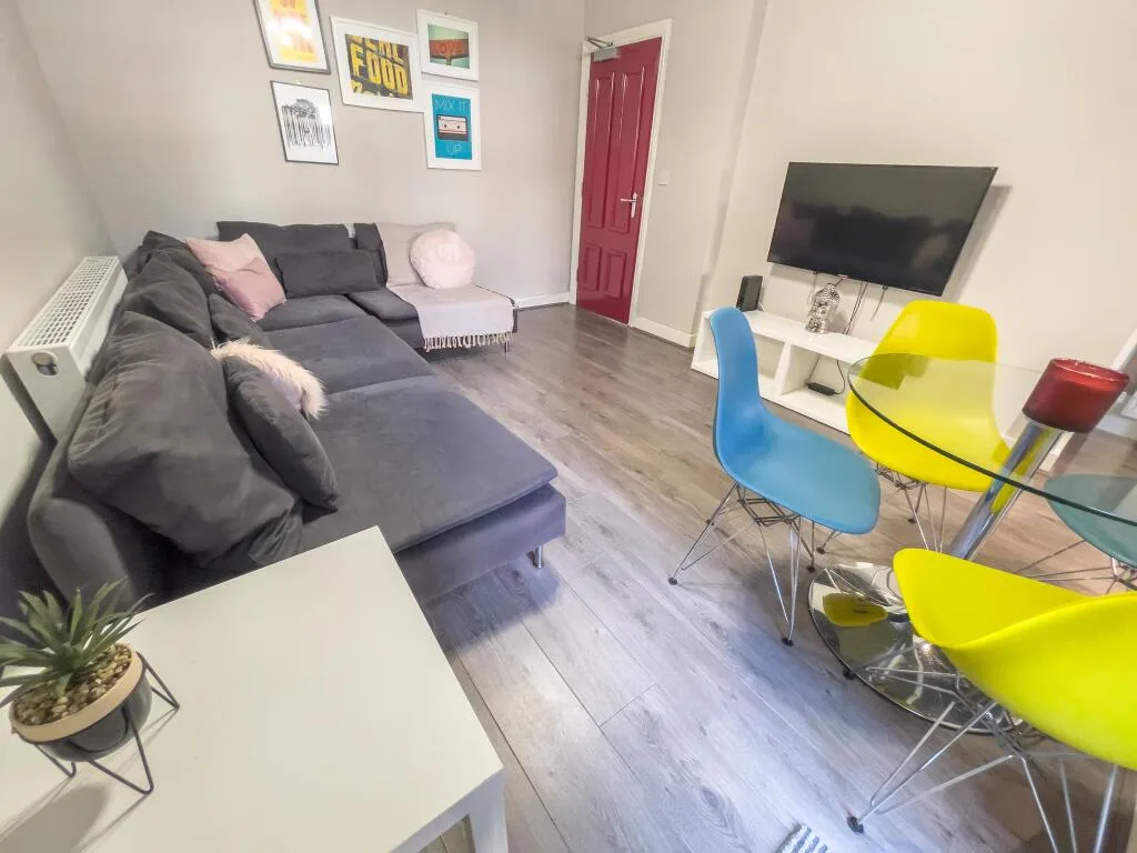 5 bedroom house for rent