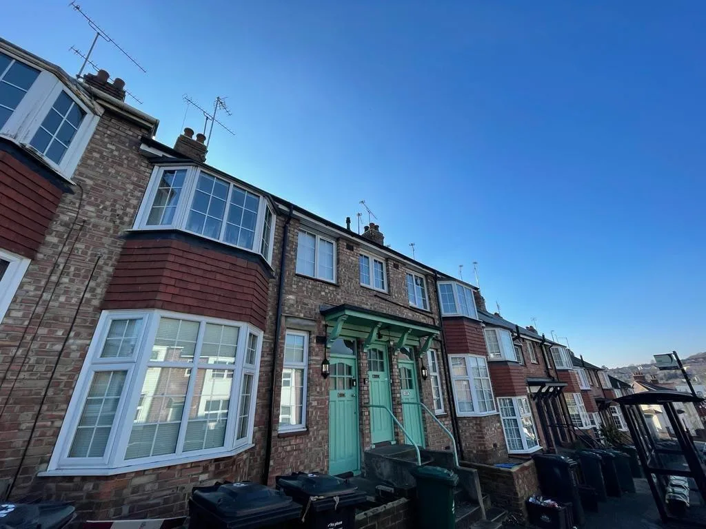 2 bedroom ground floor flat for rent