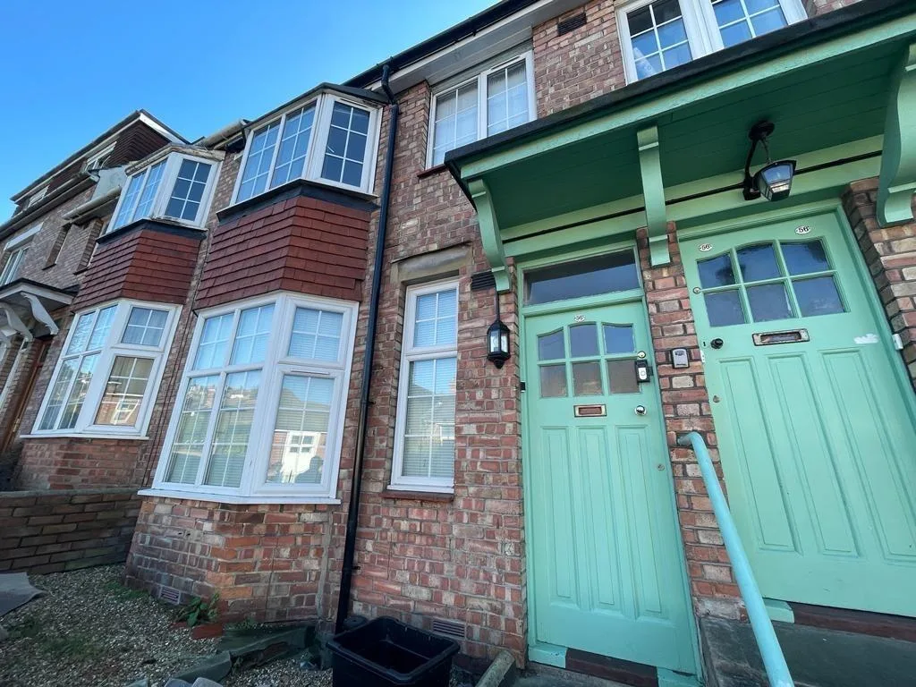 2 bedroom ground floor flat for rent