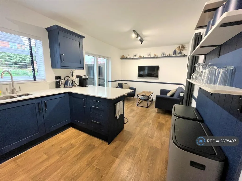 1 bedroom house share for rent