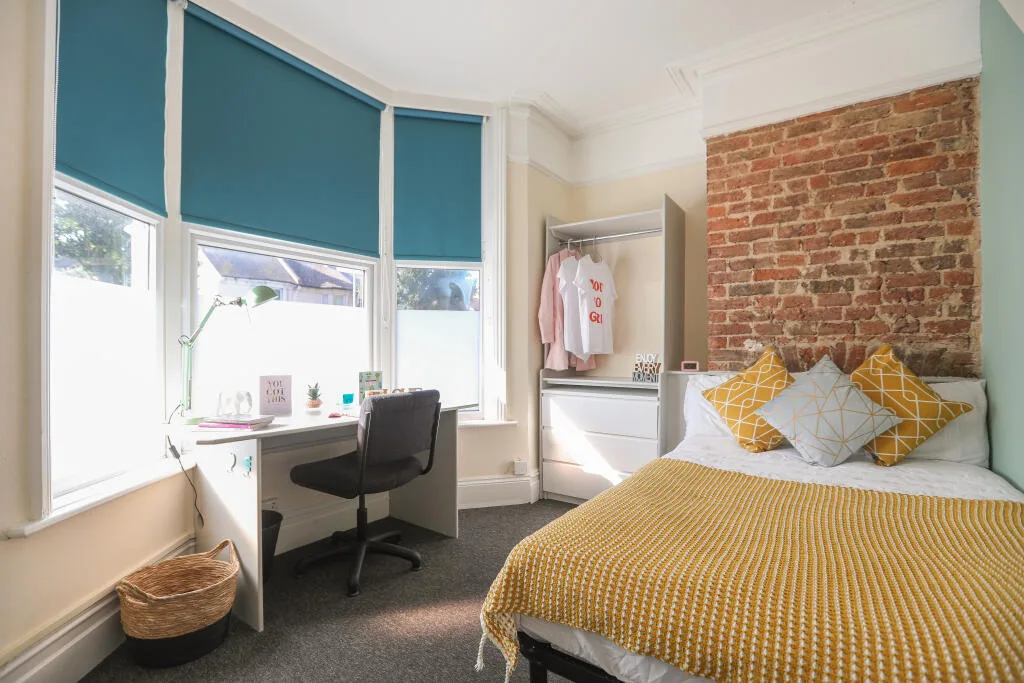 1 bedroom house share for rent