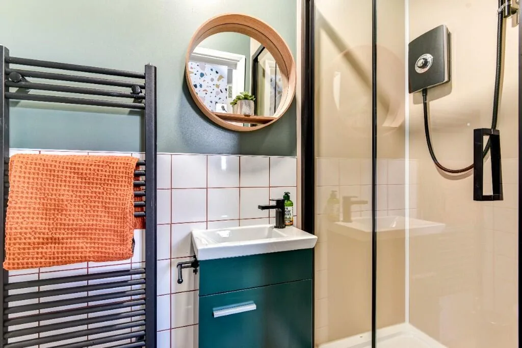 1 bedroom house share for rent