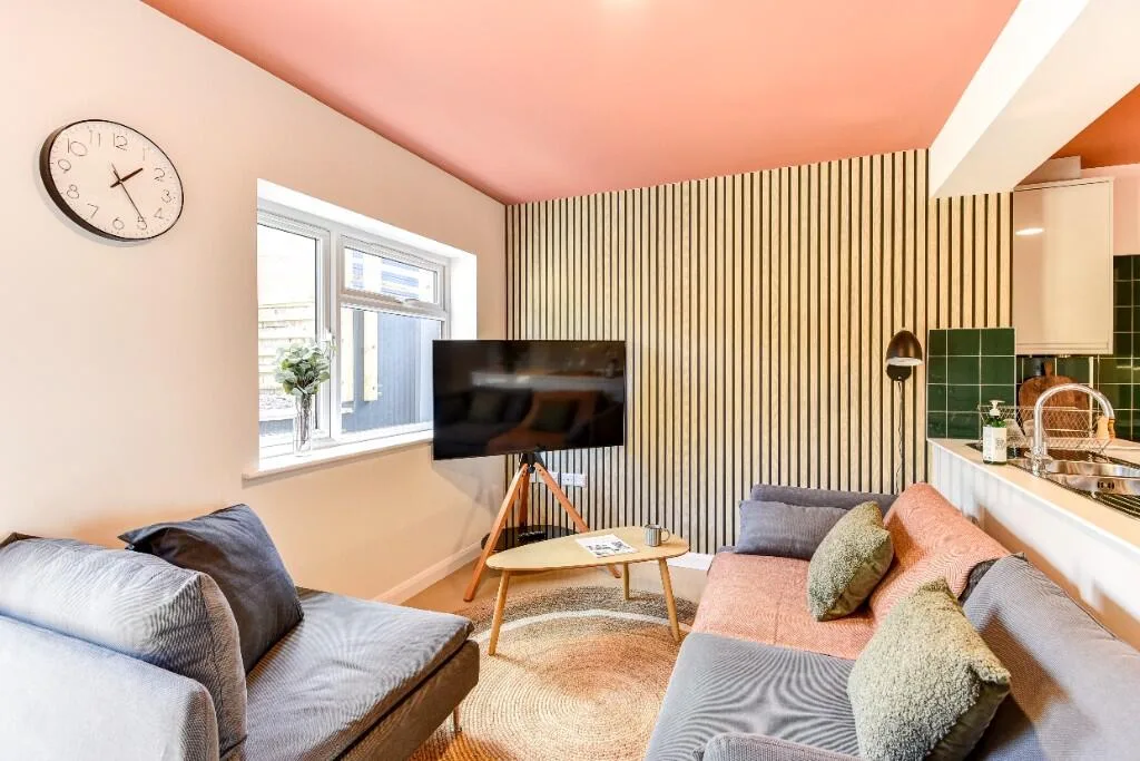 1 bedroom house share for rent
