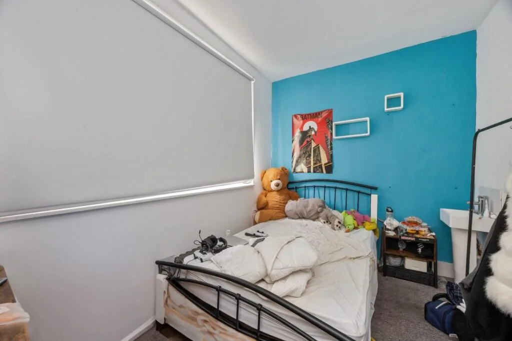 6 bedroom terraced house for rent