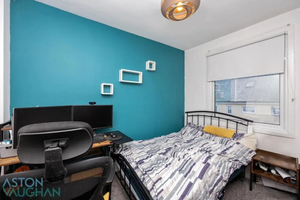 6 bedroom terraced house for rent