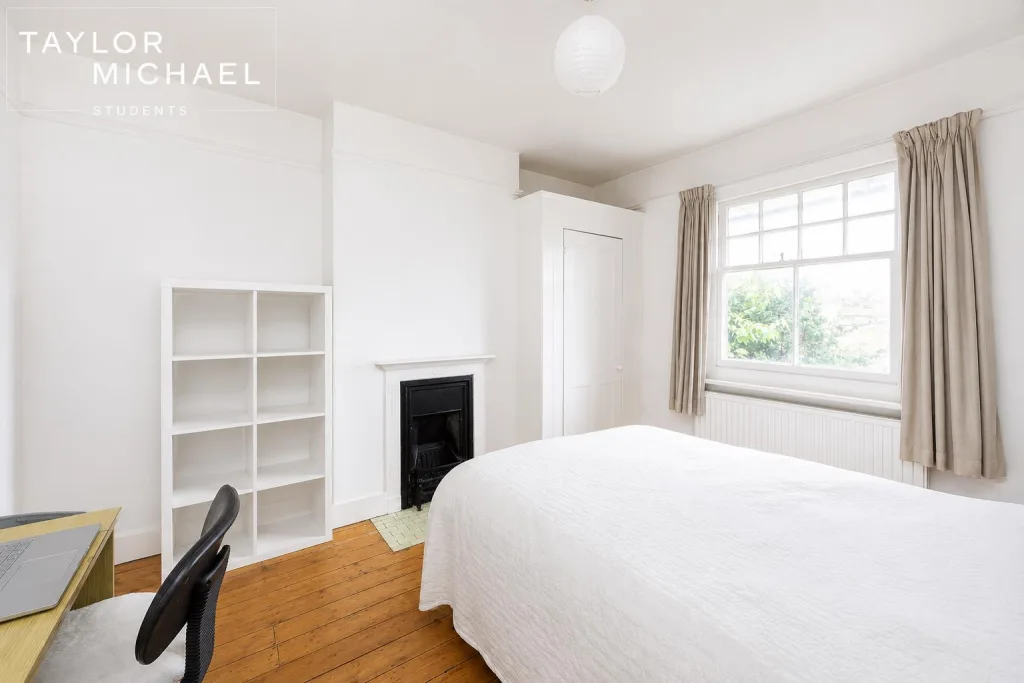 6 bedroom detached house for rent