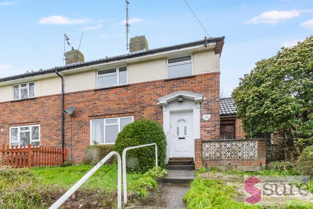 4 bedroom semi-detached house for rent