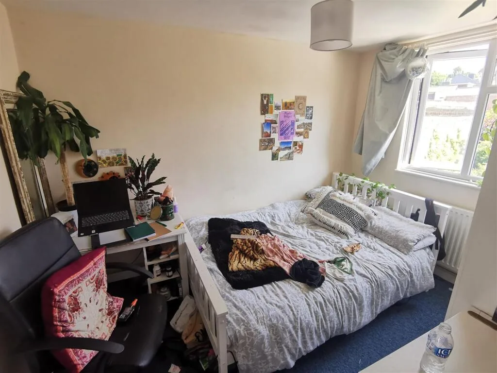 4 bedroom terraced house for rent