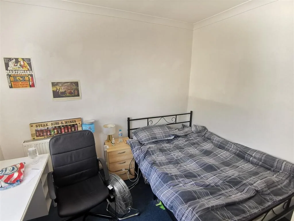 4 bedroom terraced house for rent