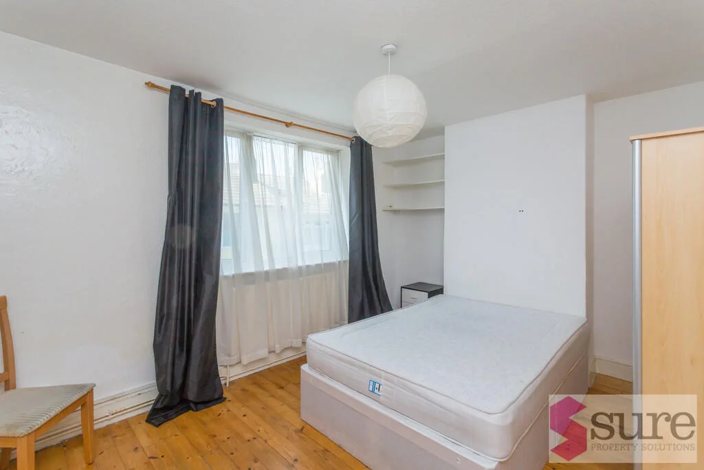4 bedroom end of terrace house for rent