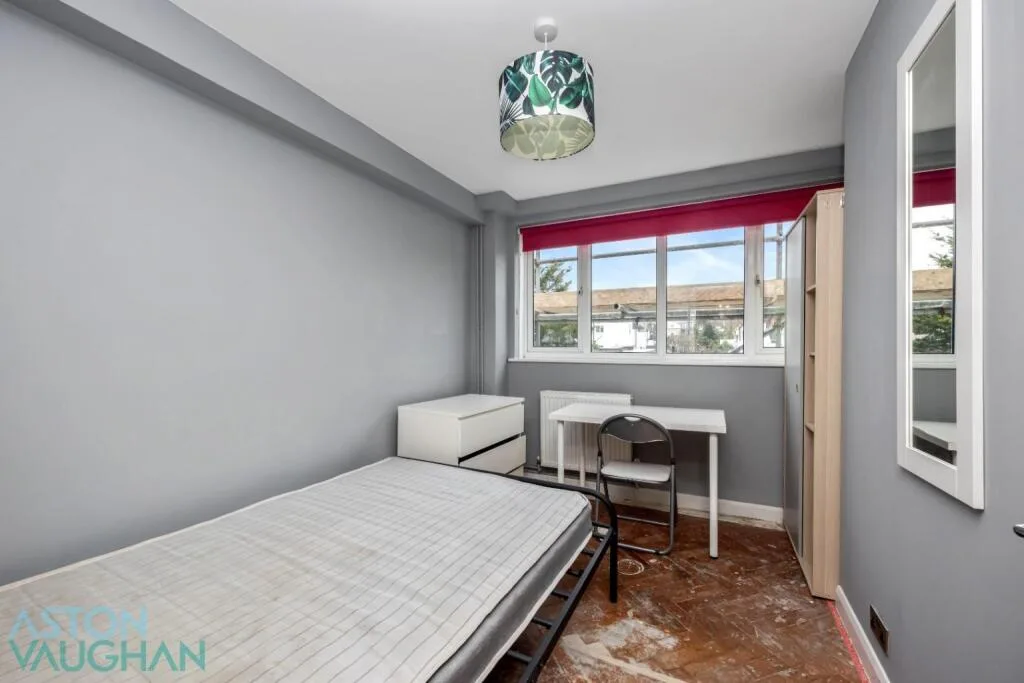 6 bedroom end of terrace house for rent