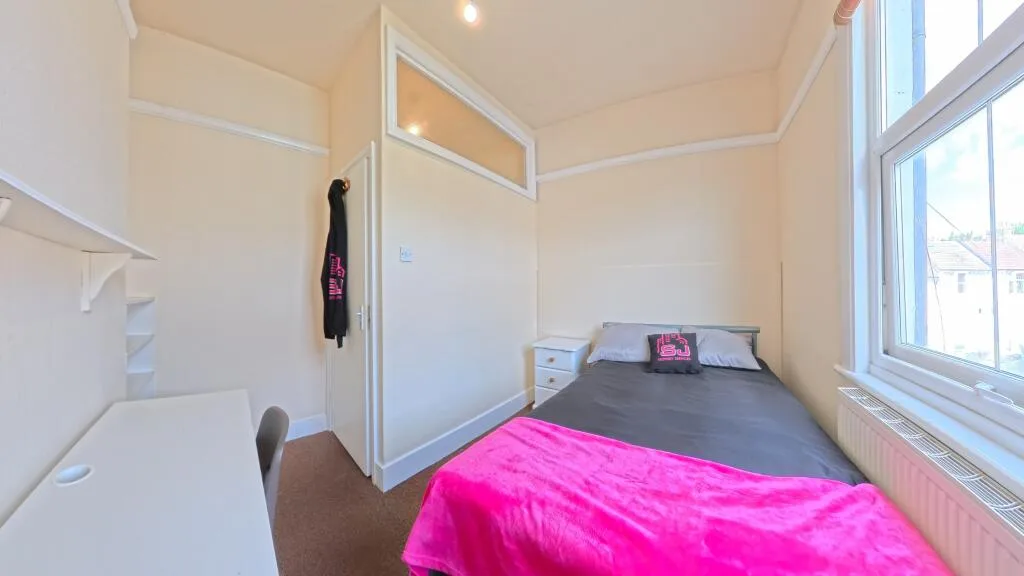 4 bedroom flat for rent