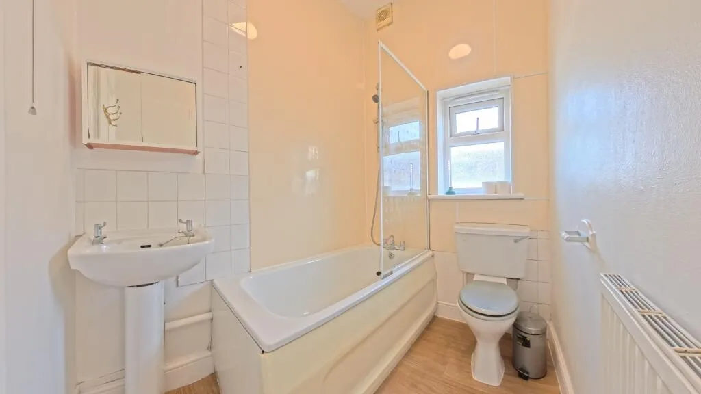 4 bedroom flat for rent