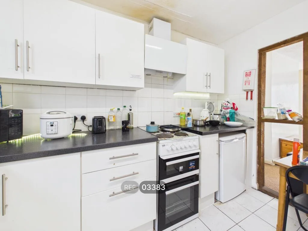 4 bedroom terraced house for rent