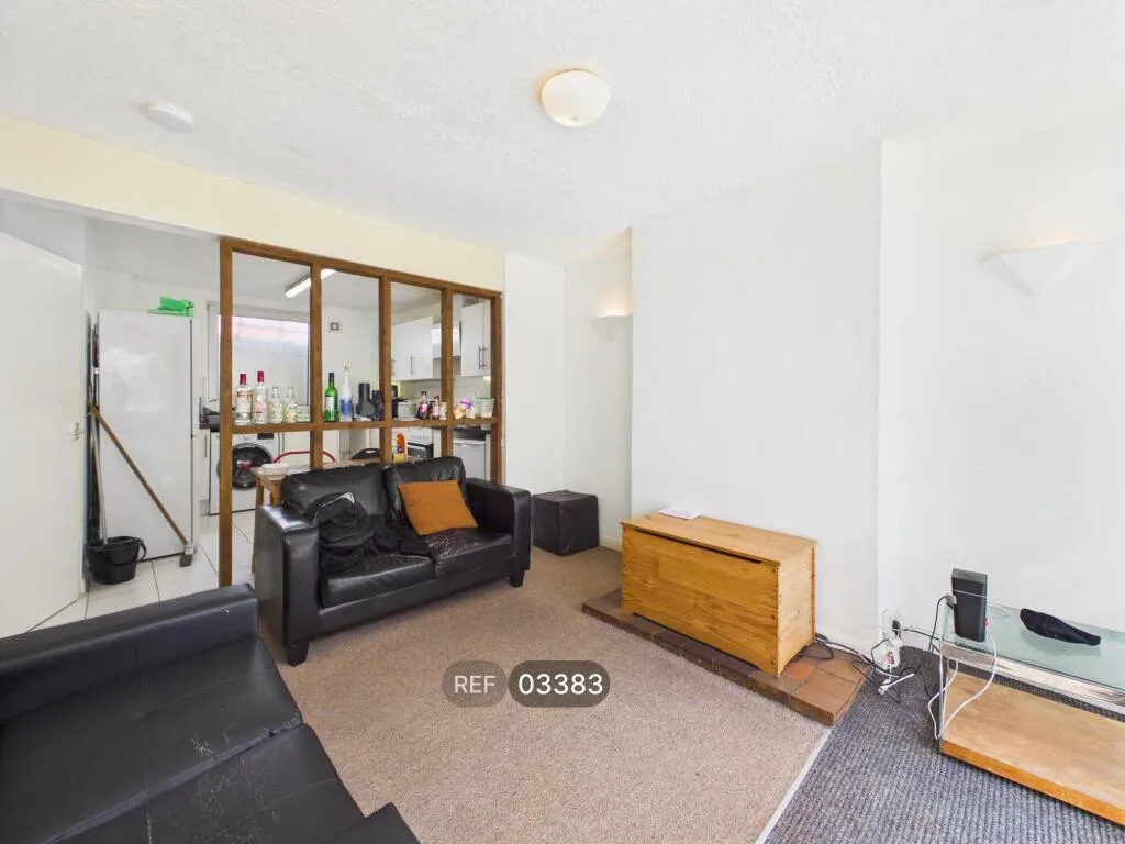 4 bedroom terraced house for rent