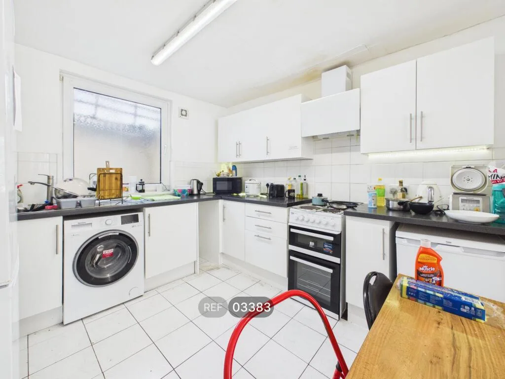 4 bedroom terraced house for rent
