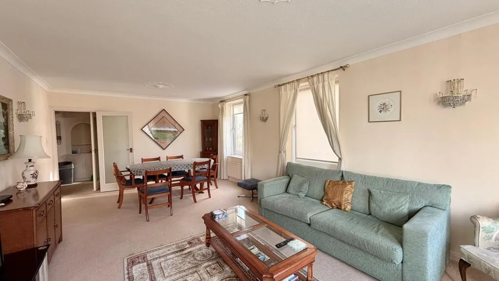 3 bedroom flat for rent