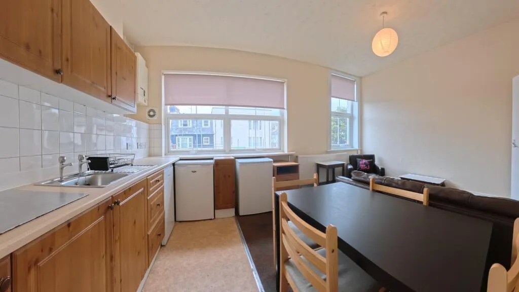 4 bedroom apartment for rent