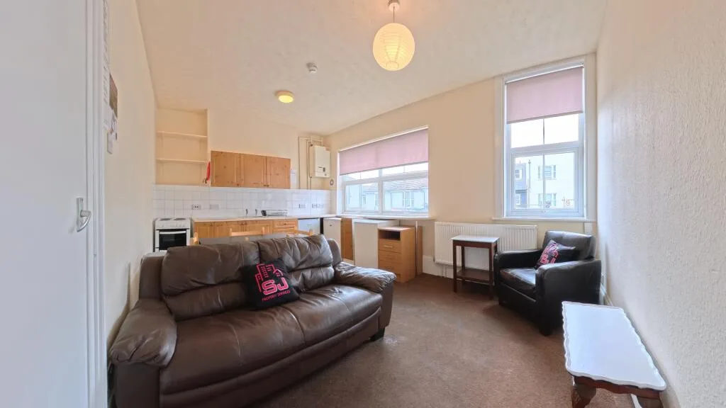 4 bedroom apartment for rent
