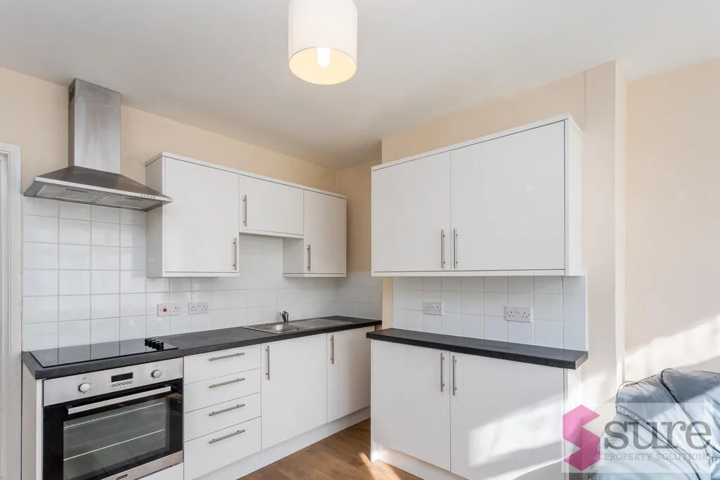 4 bedroom semi-detached house for rent