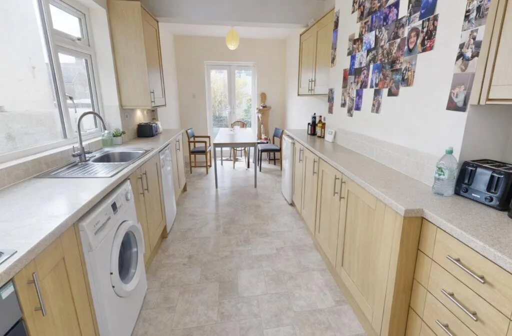 4 bedroom terraced house for rent