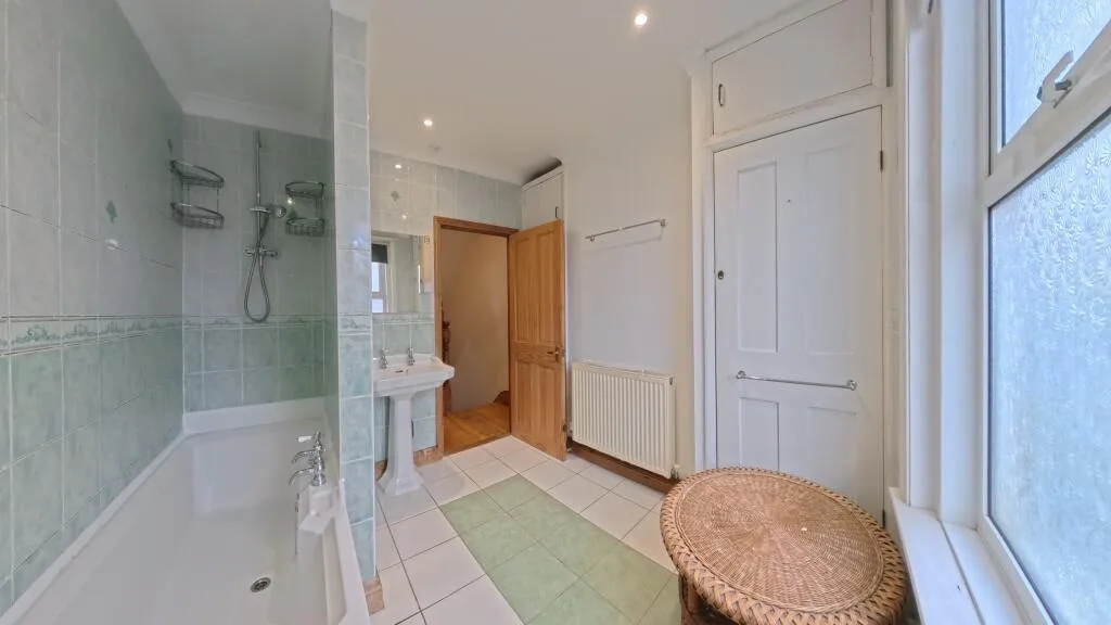4 bedroom house for rent
