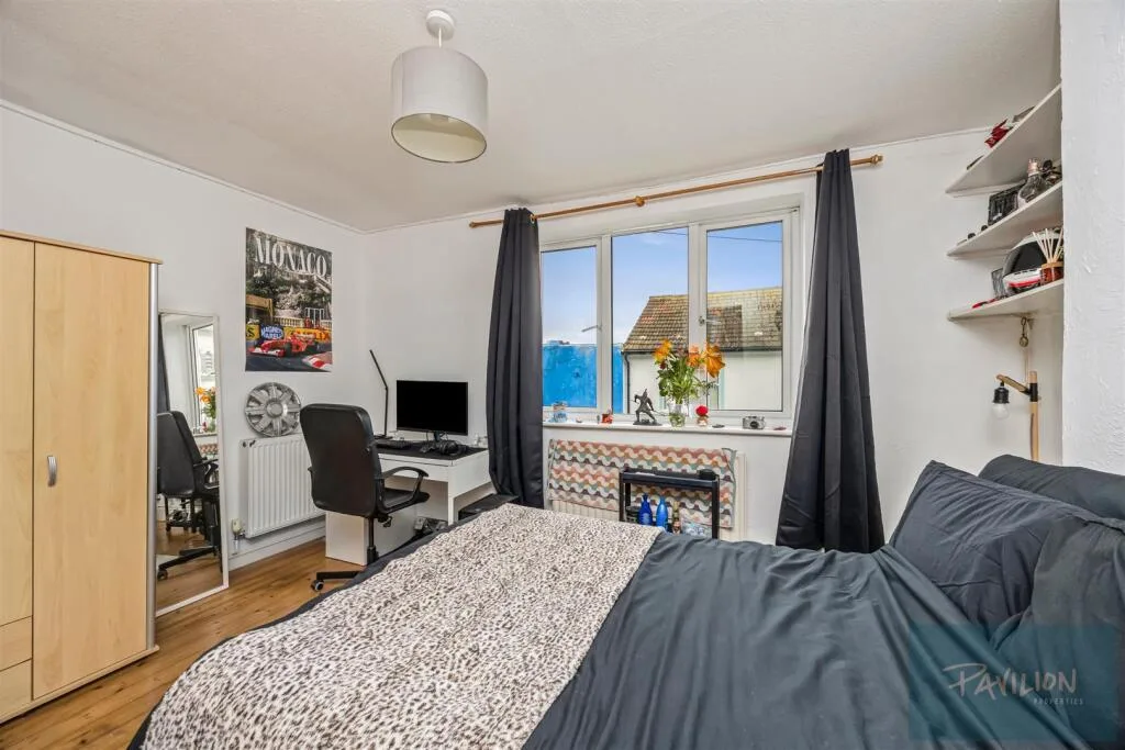 4 bedroom house share for rent