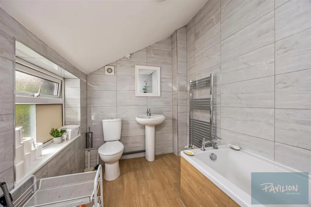 4 bedroom house share for rent