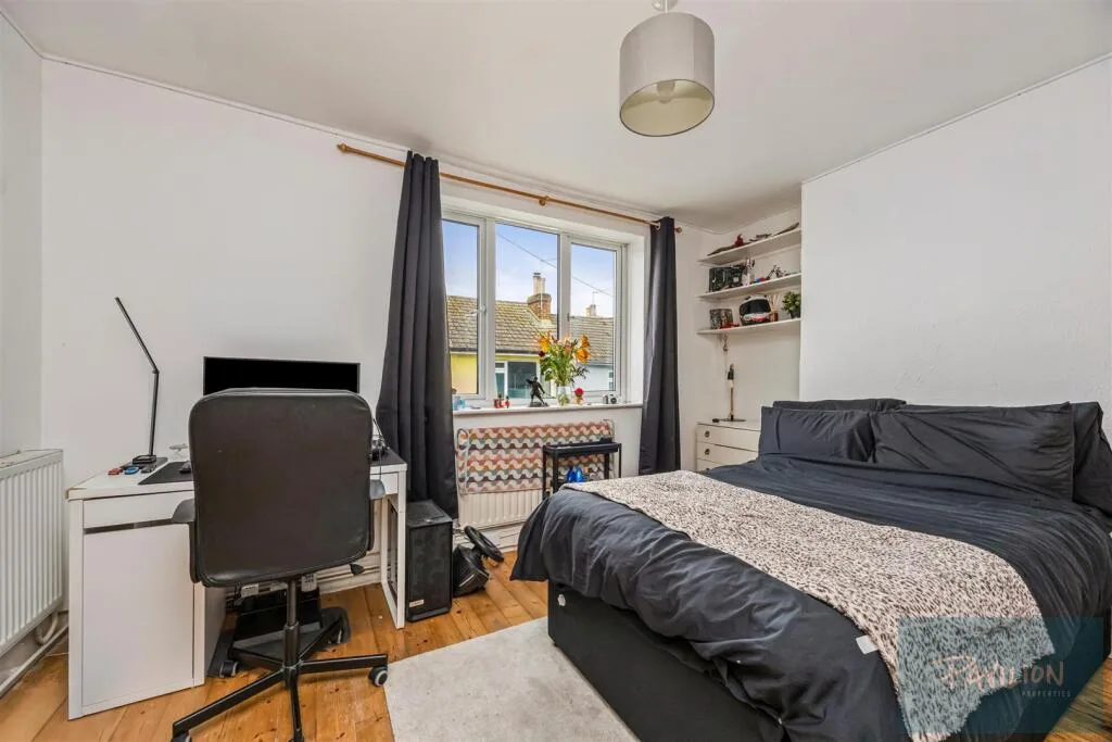 4 bedroom house share for rent