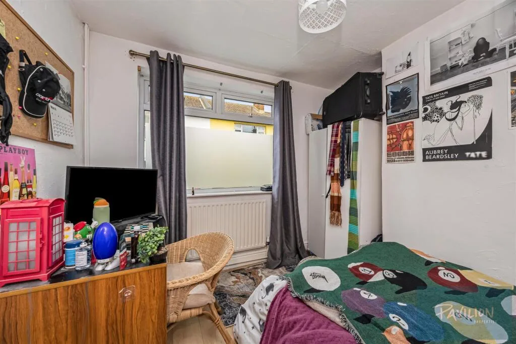 4 bedroom house share for rent