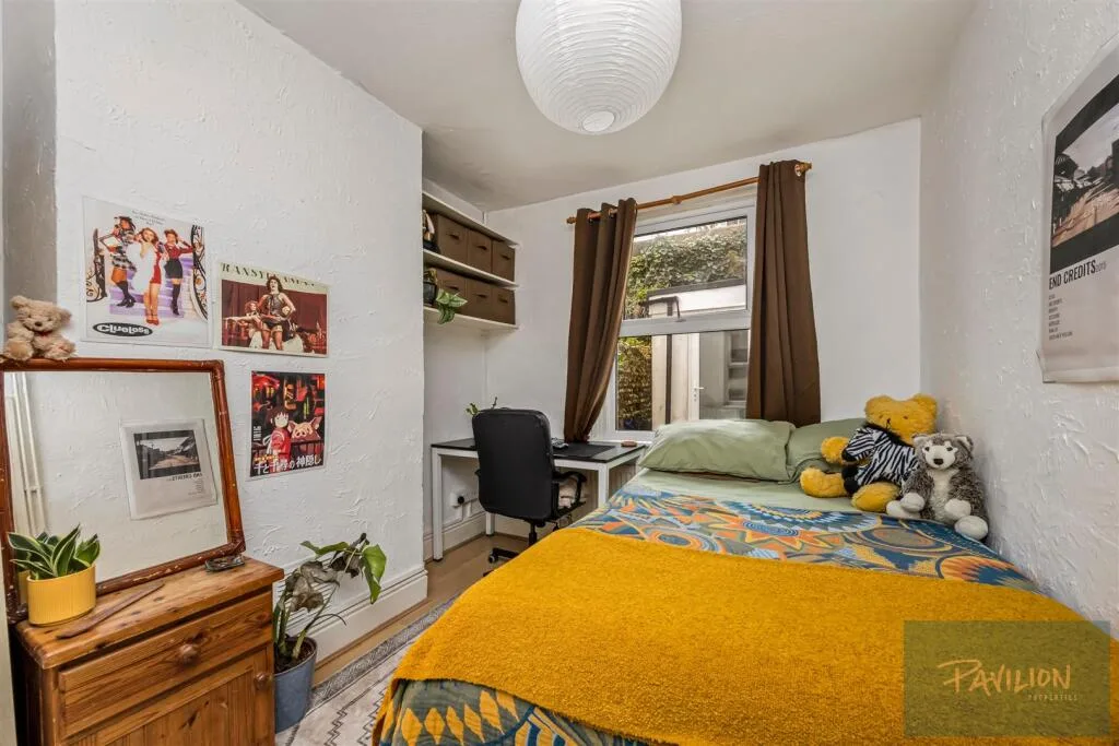 4 bedroom house share for rent