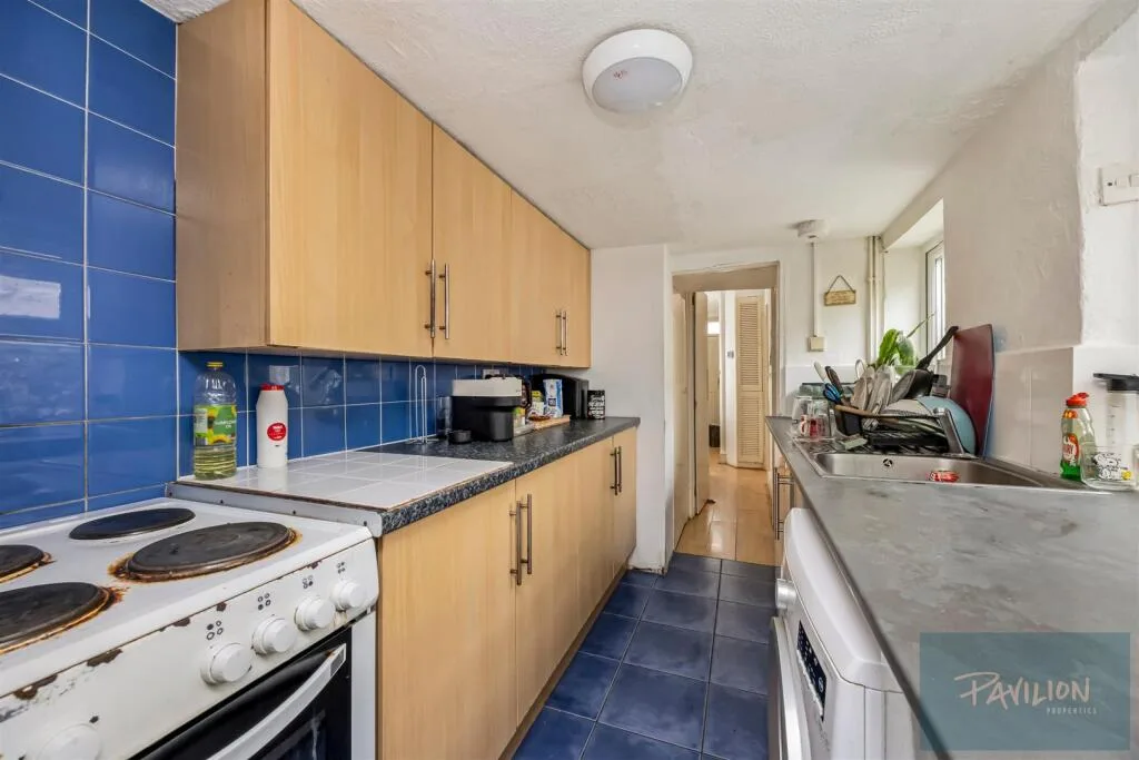 4 bedroom house share for rent