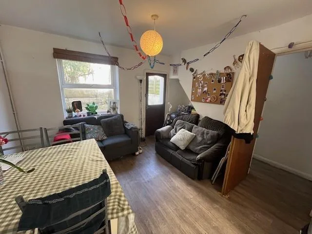 4 bedroom terraced house for rent