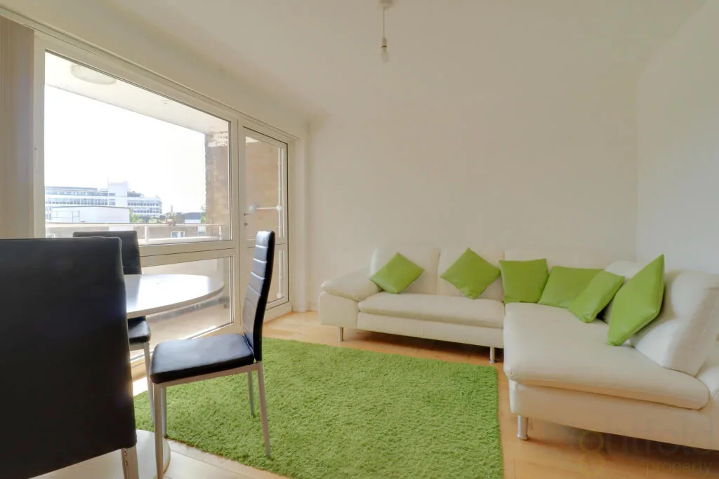 4 bedroom flat for rent